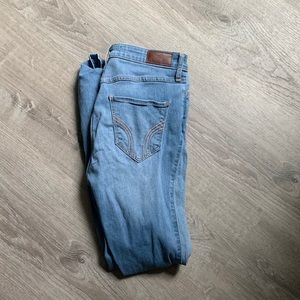 Light wash ultra high rise skinny jeans